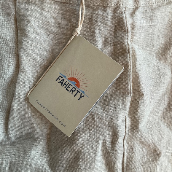 NEW FAHERTY Linen Shorts - Picture 2 of 4